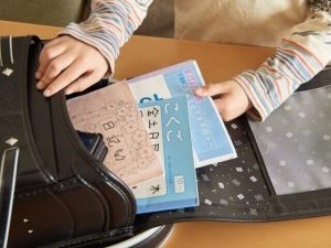 勉強する帰国子女