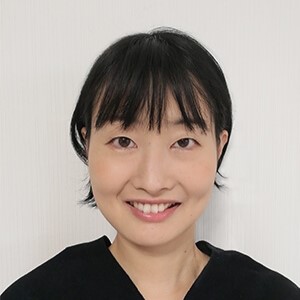 中谷菜緒先生